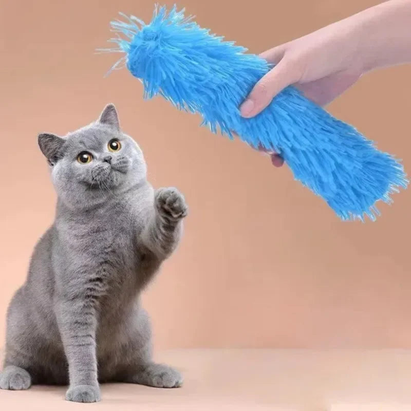 interaktive catnip pluhs cat toy for indoor cats
